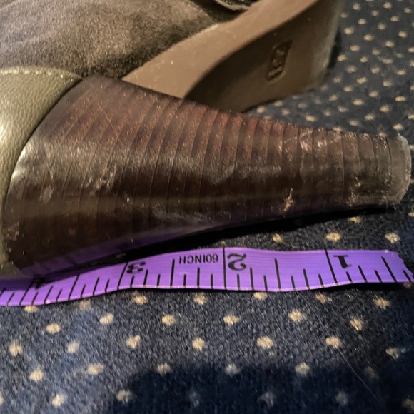 Authentic Fendi Boots size 36.5 - Picture 10 of 13